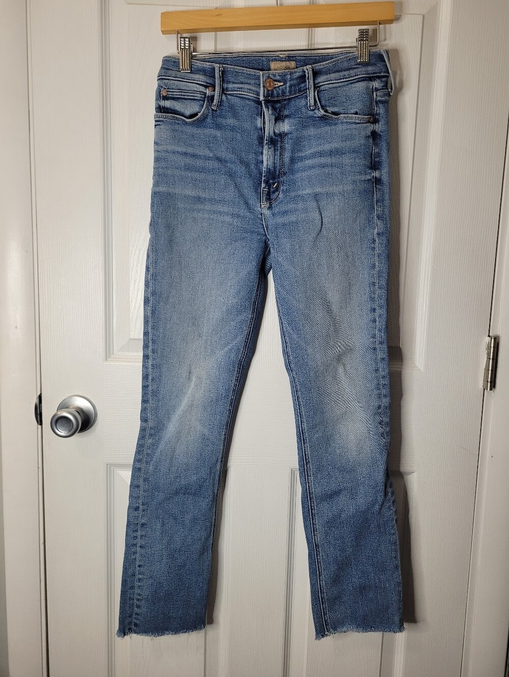 Mother The Mid-Rise Dazzler Ankle Fray Jeans